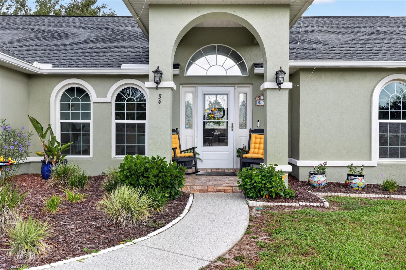 54 HICKORY LOOP