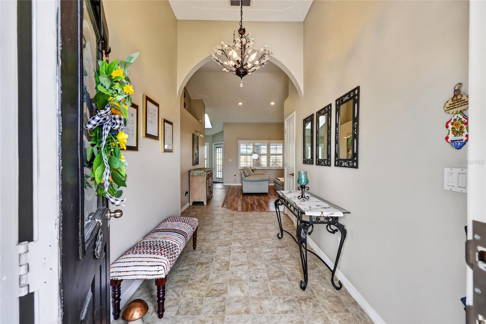 54 HICKORY LOOP