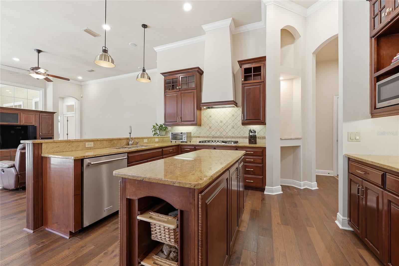 STEEPLECHASE FARMS - Residential