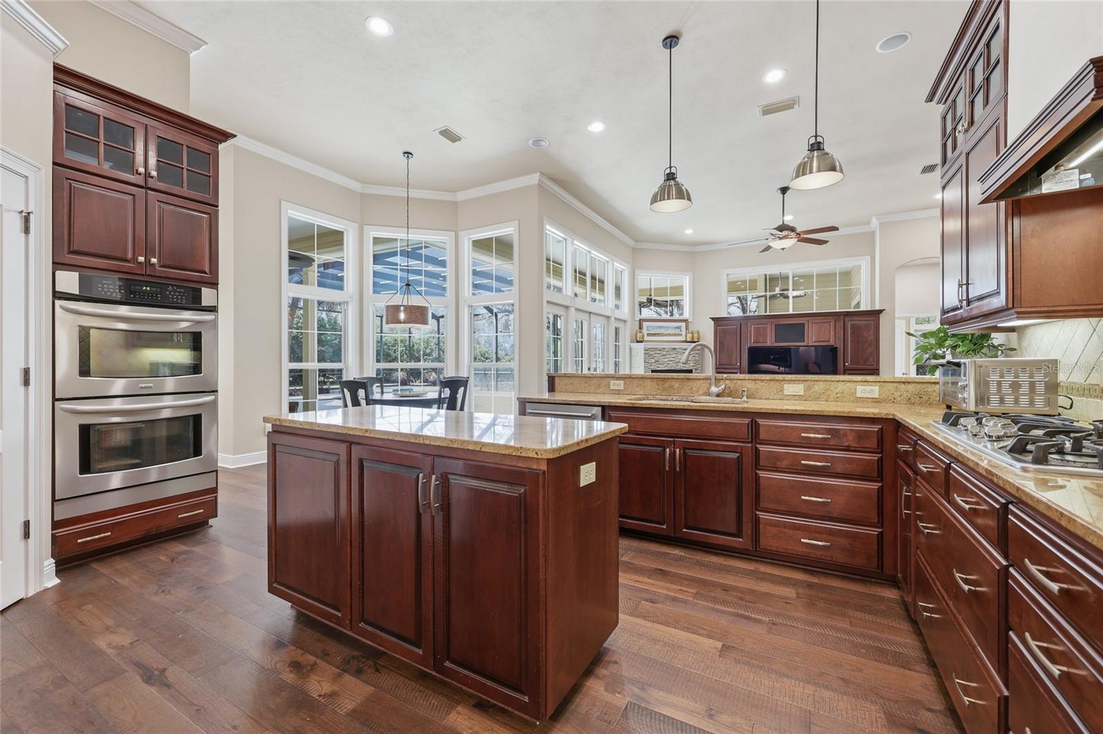 STEEPLECHASE FARMS - Residential