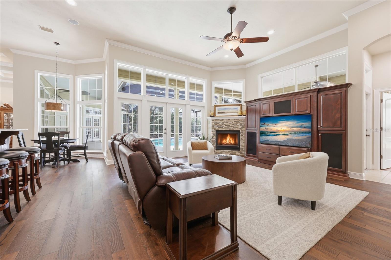 STEEPLECHASE FARMS - Residential