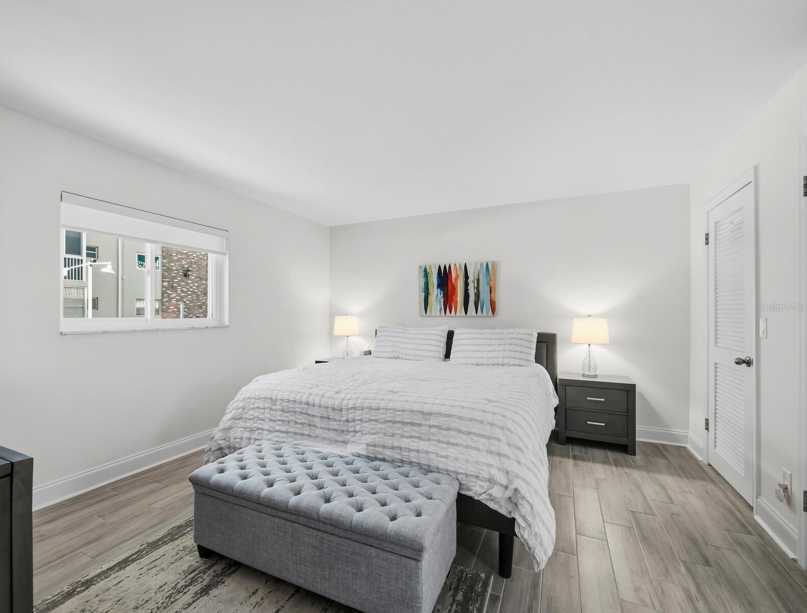 SUNLAND APTS - Residential