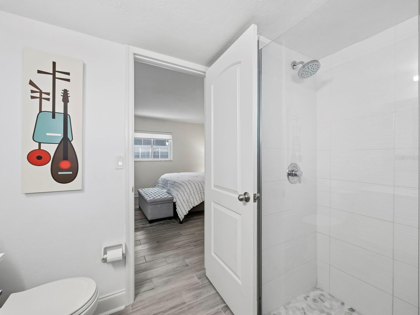 SUNLAND APTS - Residential