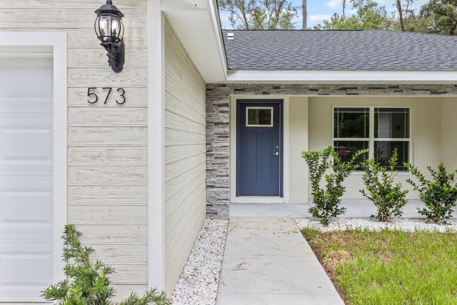 573 E CALDWELL DRIVE