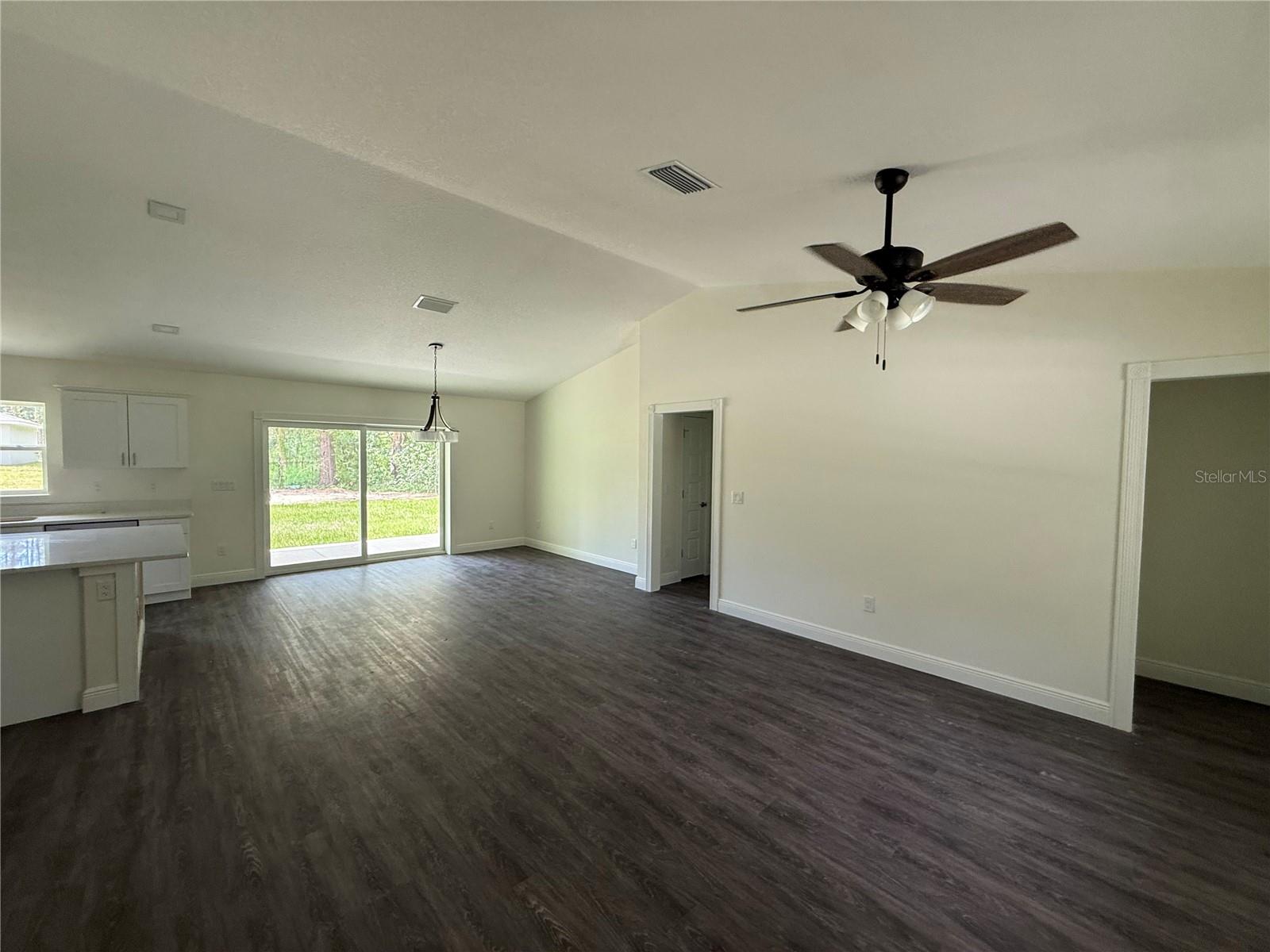 573 E CALDWELL DRIVE