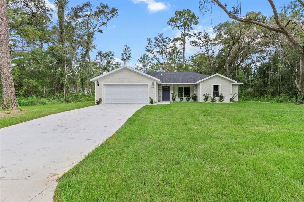 Photo of 573 E Caldwell Drive, Dunnellon, FL 34434 (MLS # G5099486)
