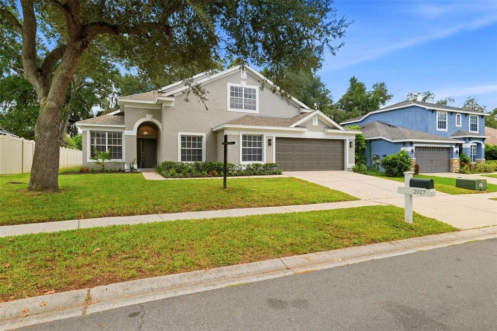 Photo of 2927 Minuteman Lane, Brandon, FL 33511 (MLS # TB8549128)
