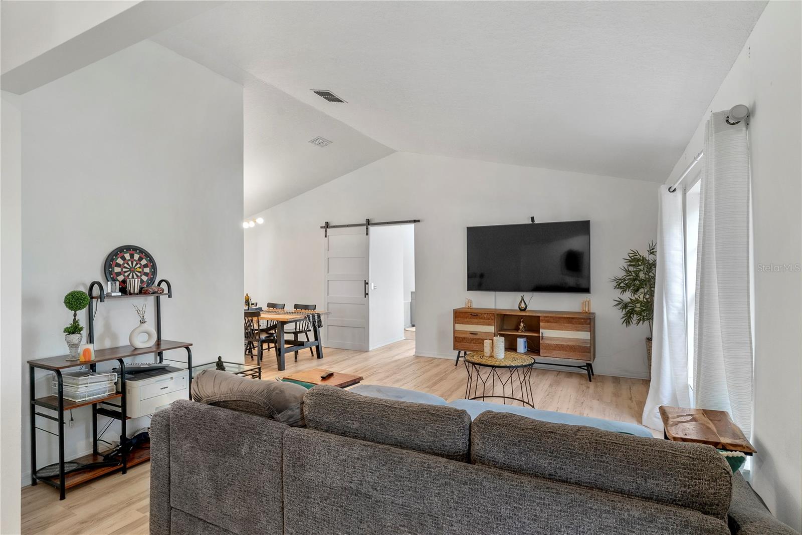 TEMPLE GROVE ESTATES - Residential
