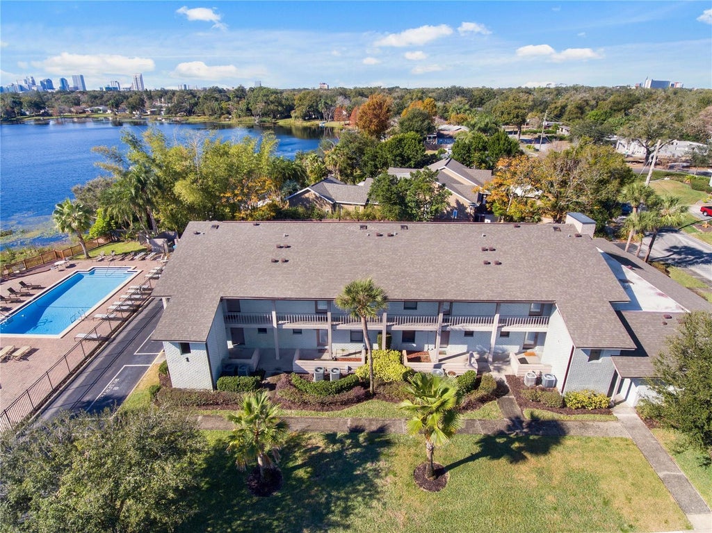 Photo of 2808 Plaza Terrace Drive #2808, Orlando, FL 32803 (MLS # O6441775)