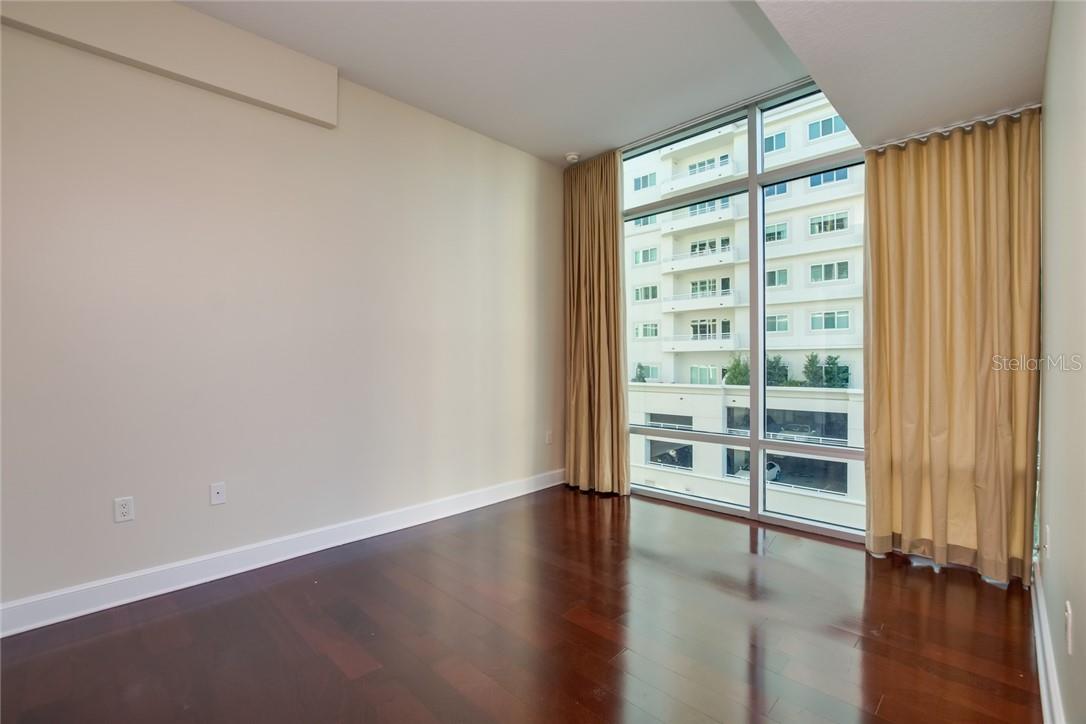 101 EOLA CONDOMINIUM - Residential Lease