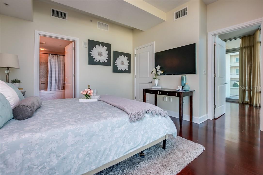 101 EOLA CONDOMINIUM - Residential Lease