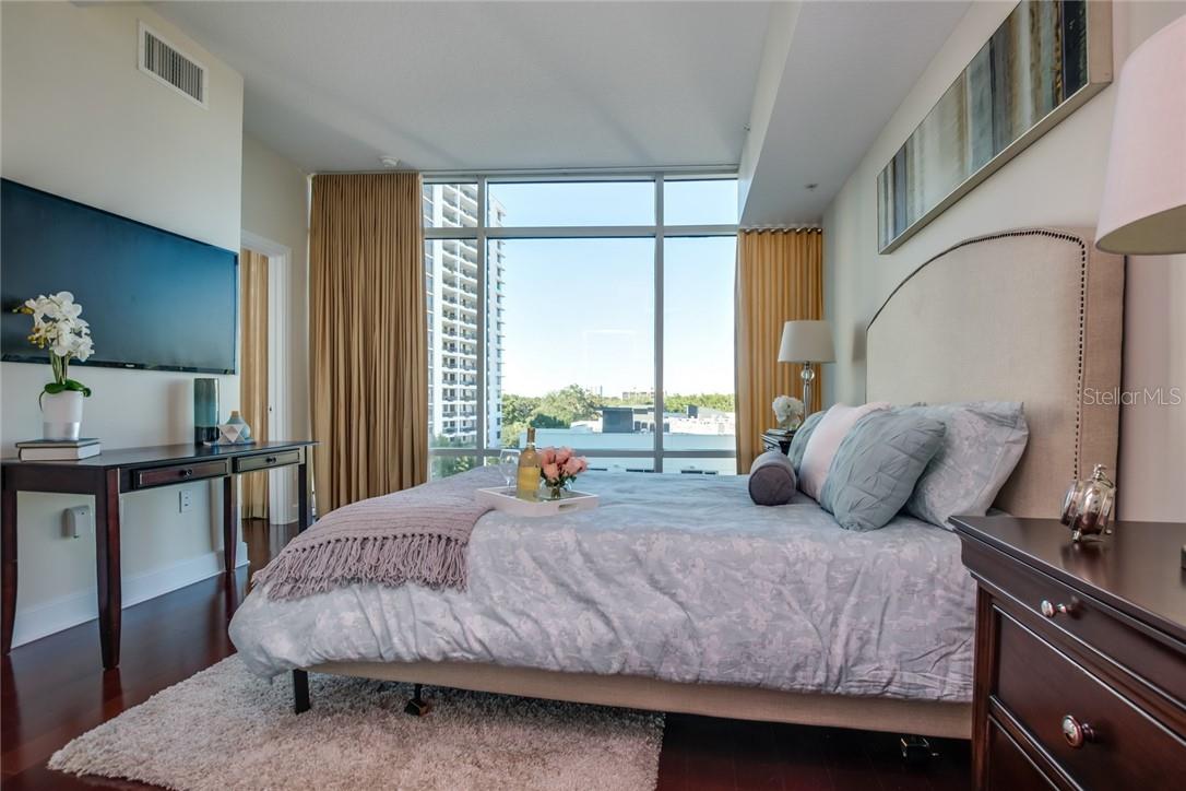 101 EOLA CONDOMINIUM - Residential Lease