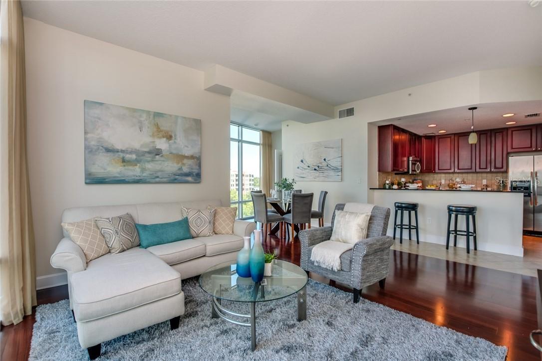 101 EOLA CONDOMINIUM - Residential Lease