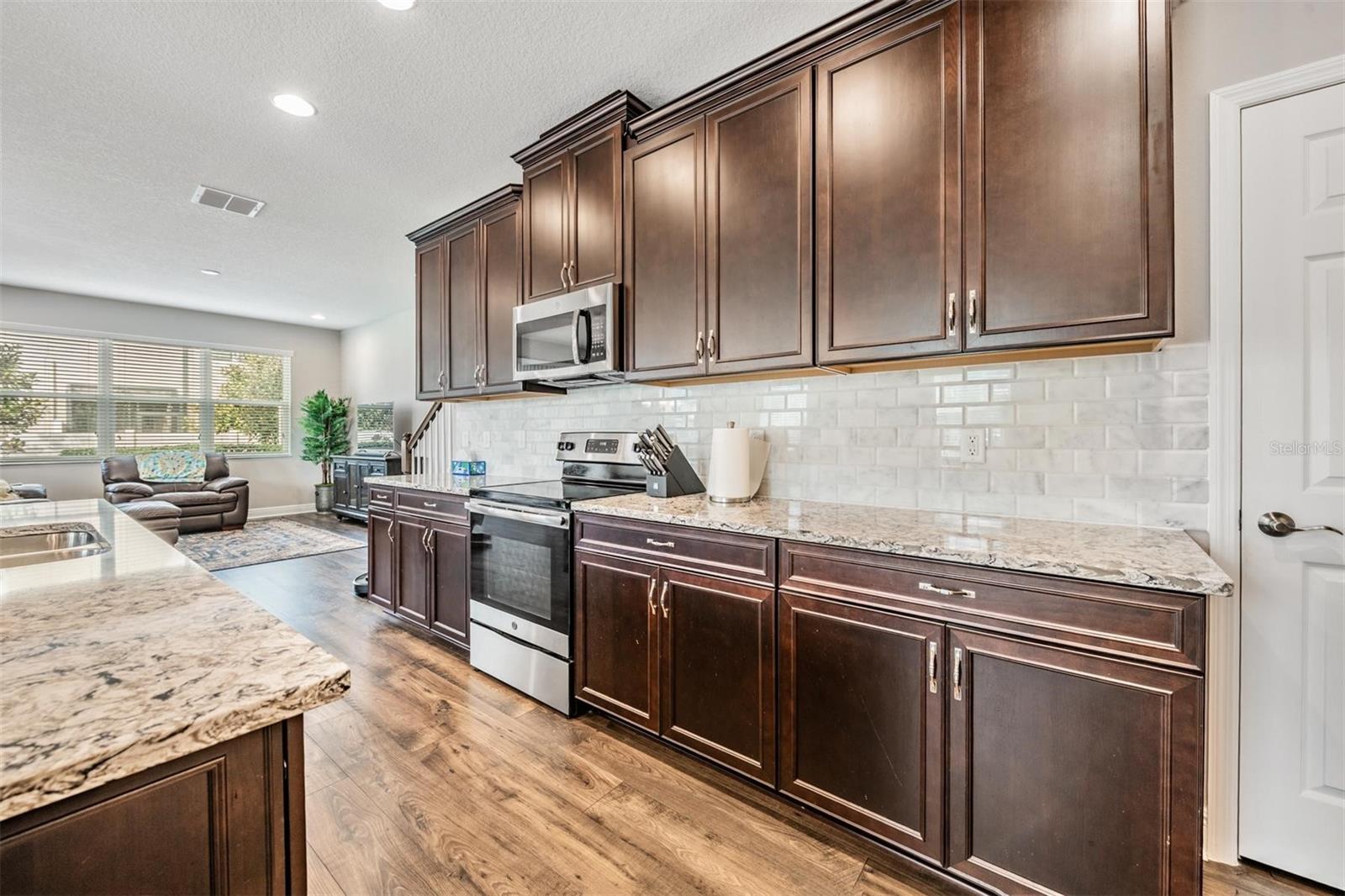 LONG LAKE RANCH - Residential