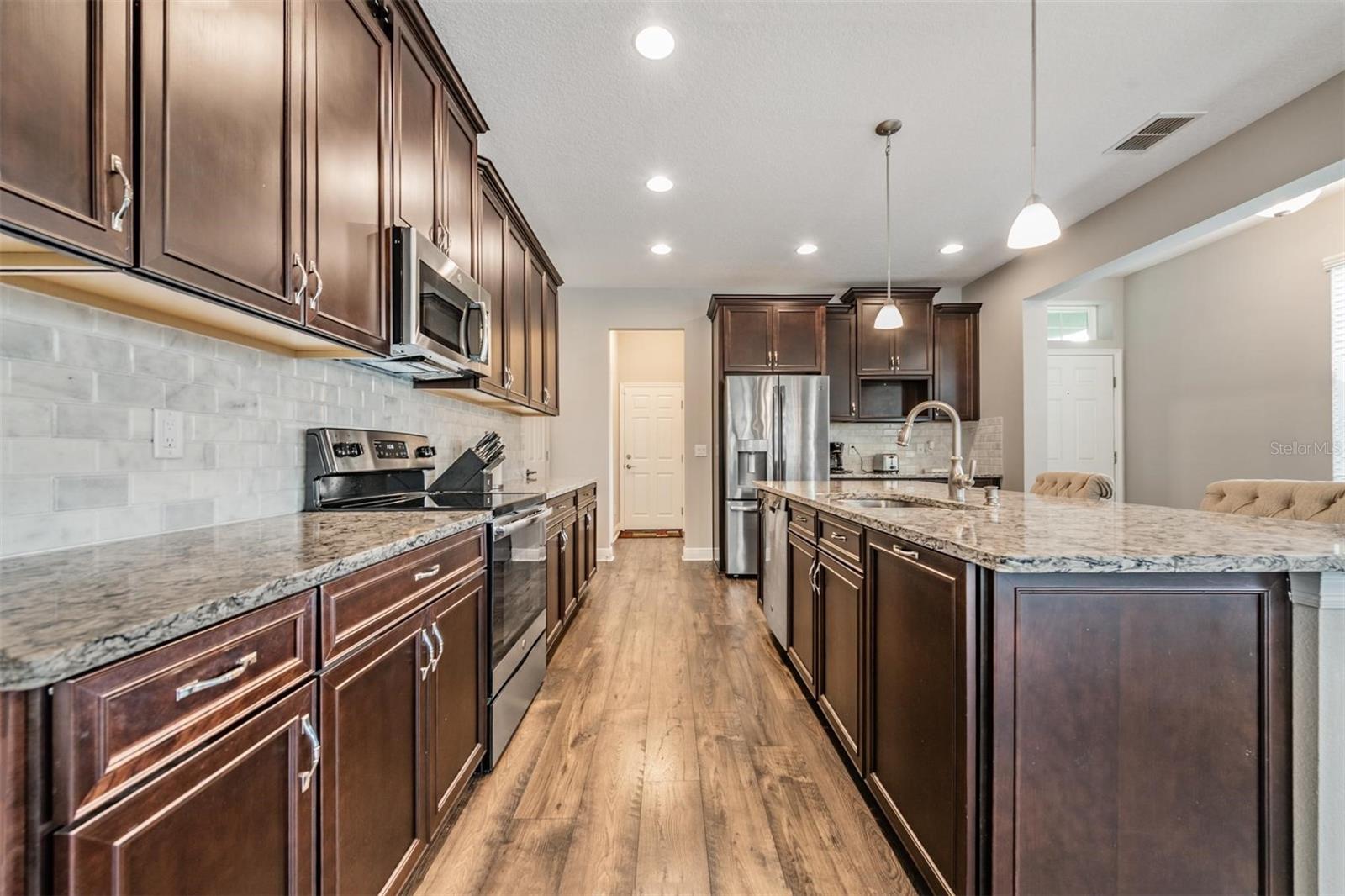 LONG LAKE RANCH - Residential