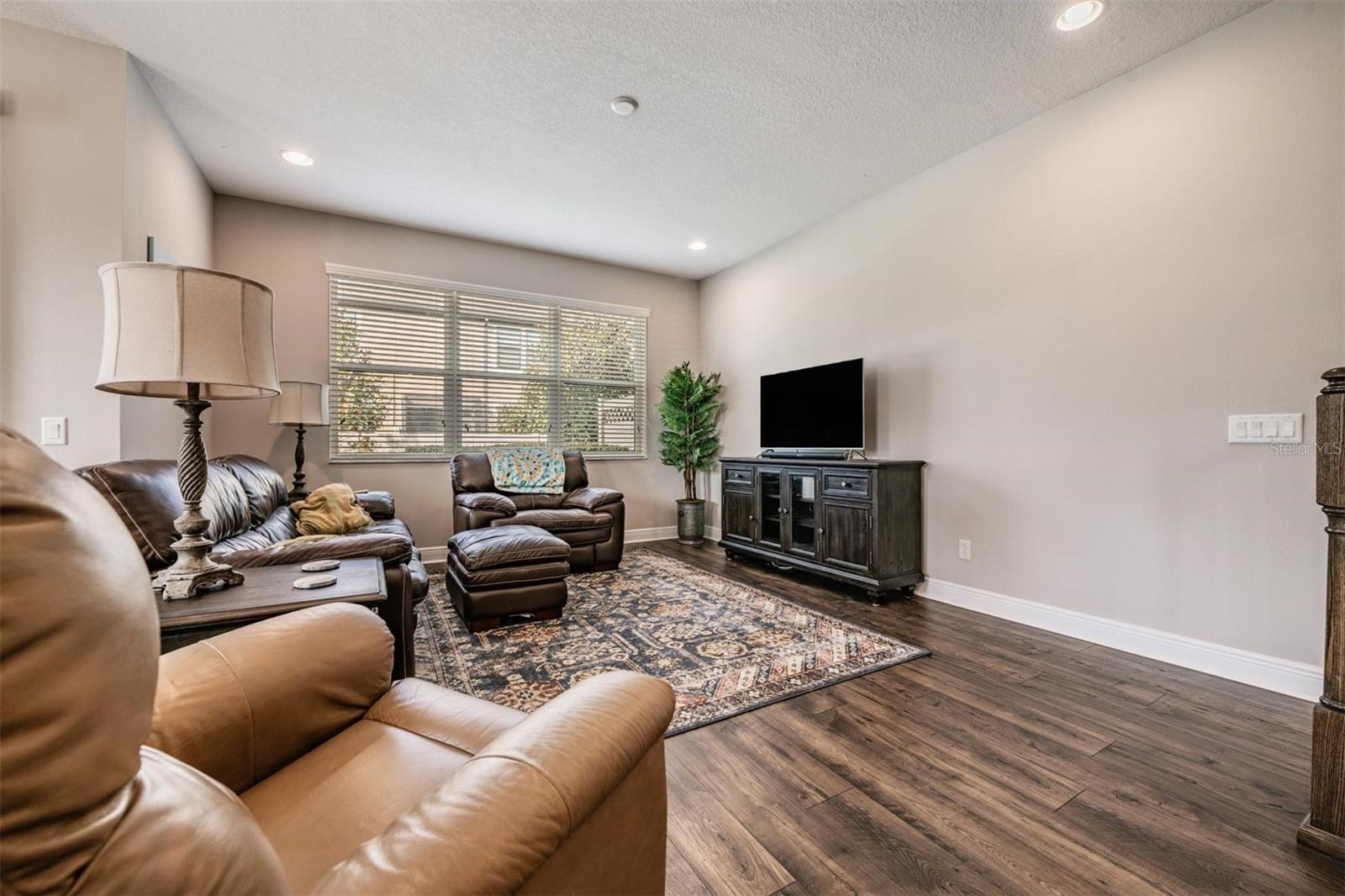 LONG LAKE RANCH - Residential