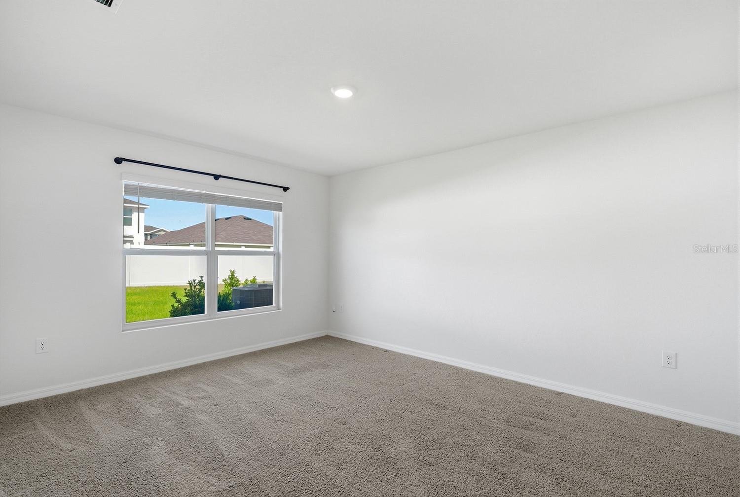 BARRINGTON/STERLING HILL - Residential Lease