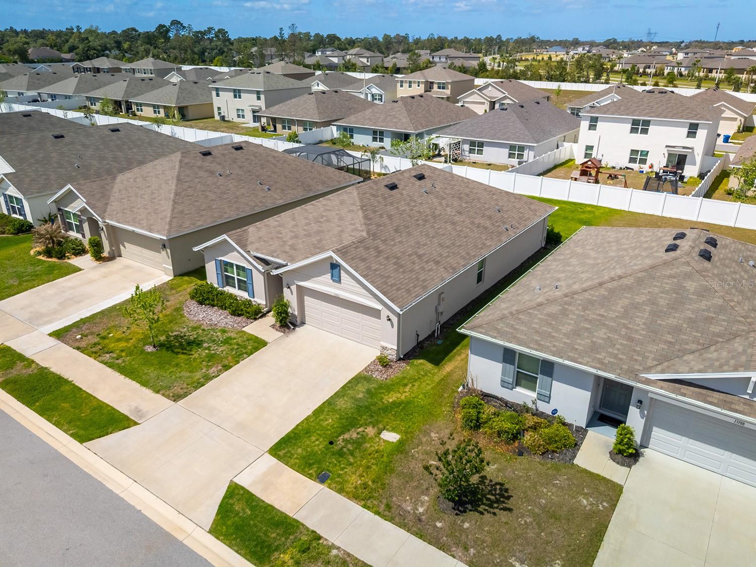 BARRINGTON/STERLING HILL - Residential Lease
