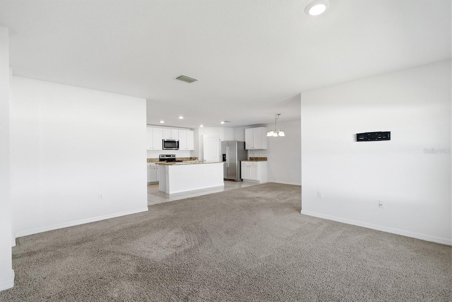 BARRINGTON/STERLING HILL - Residential Lease