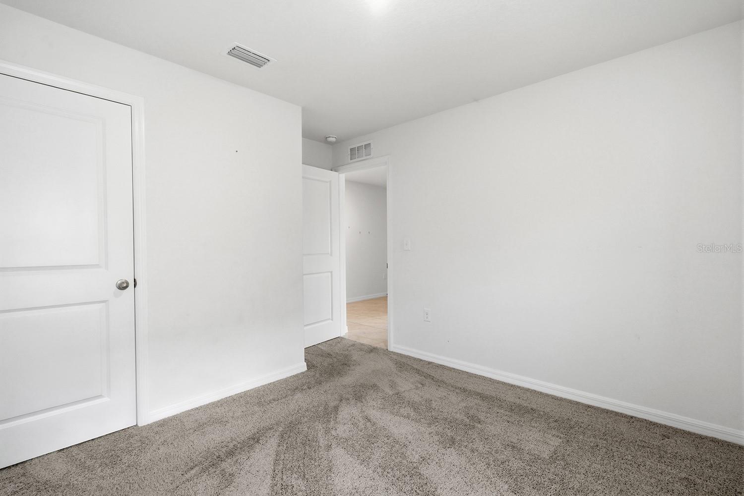 BARRINGTON/STERLING HILL - Residential Lease