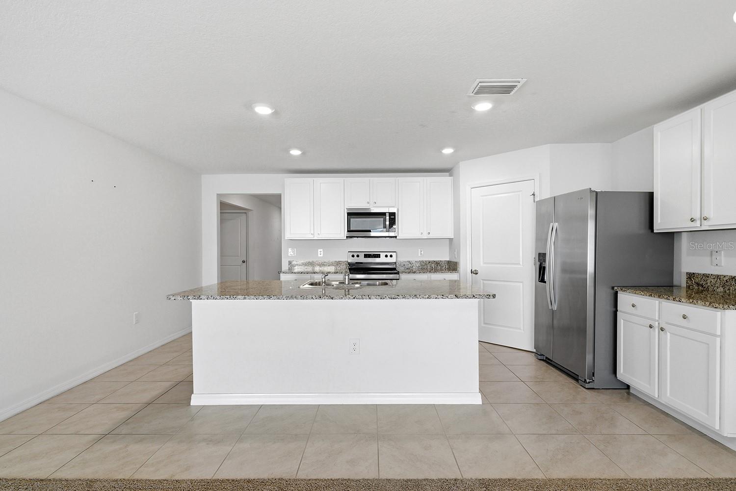 BARRINGTON/STERLING HILL - Residential Lease