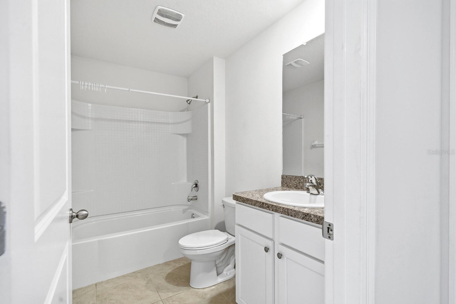 BARRINGTON/STERLING HILL - Residential Lease