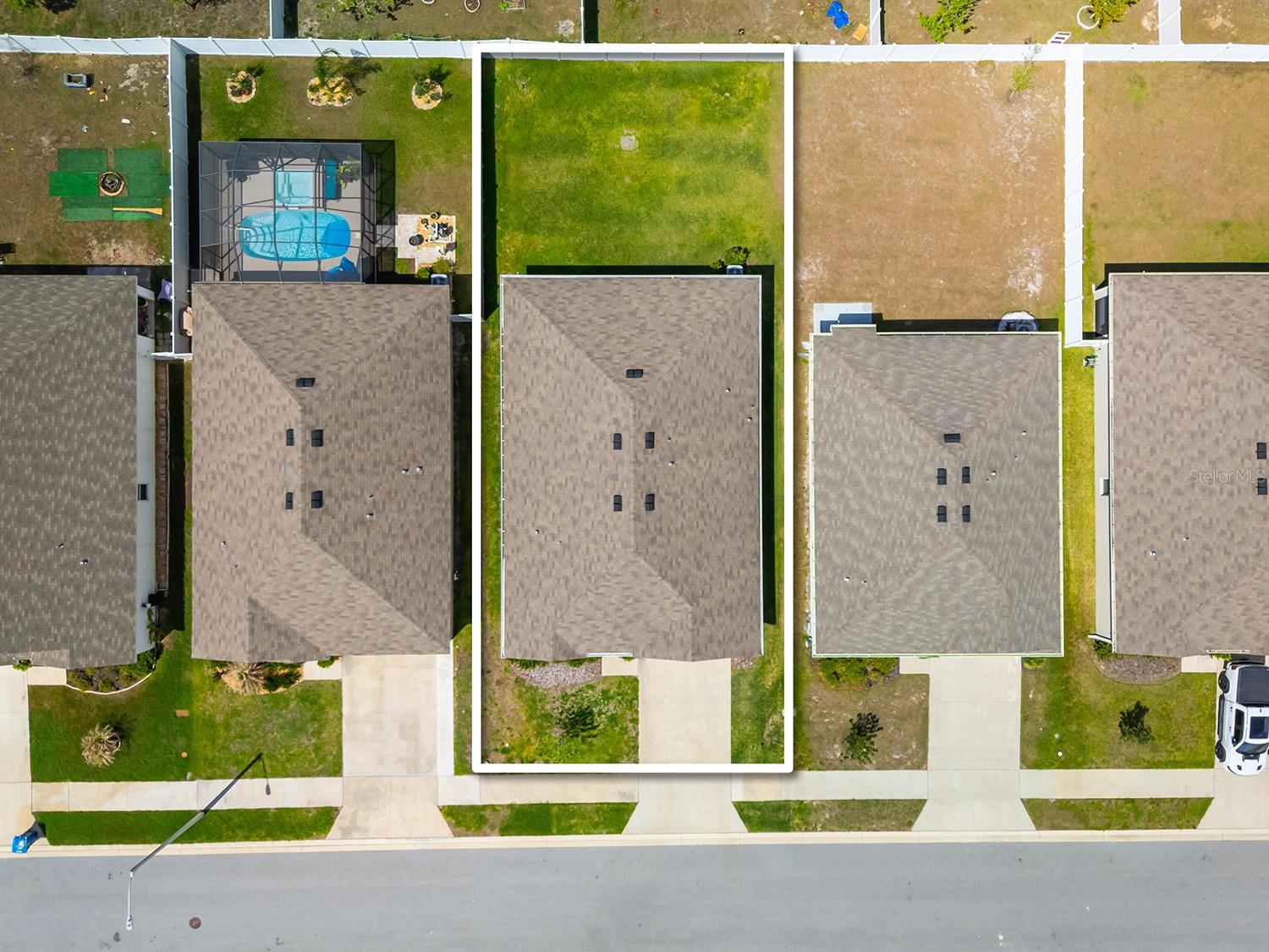 BARRINGTON/STERLING HILL - Residential Lease