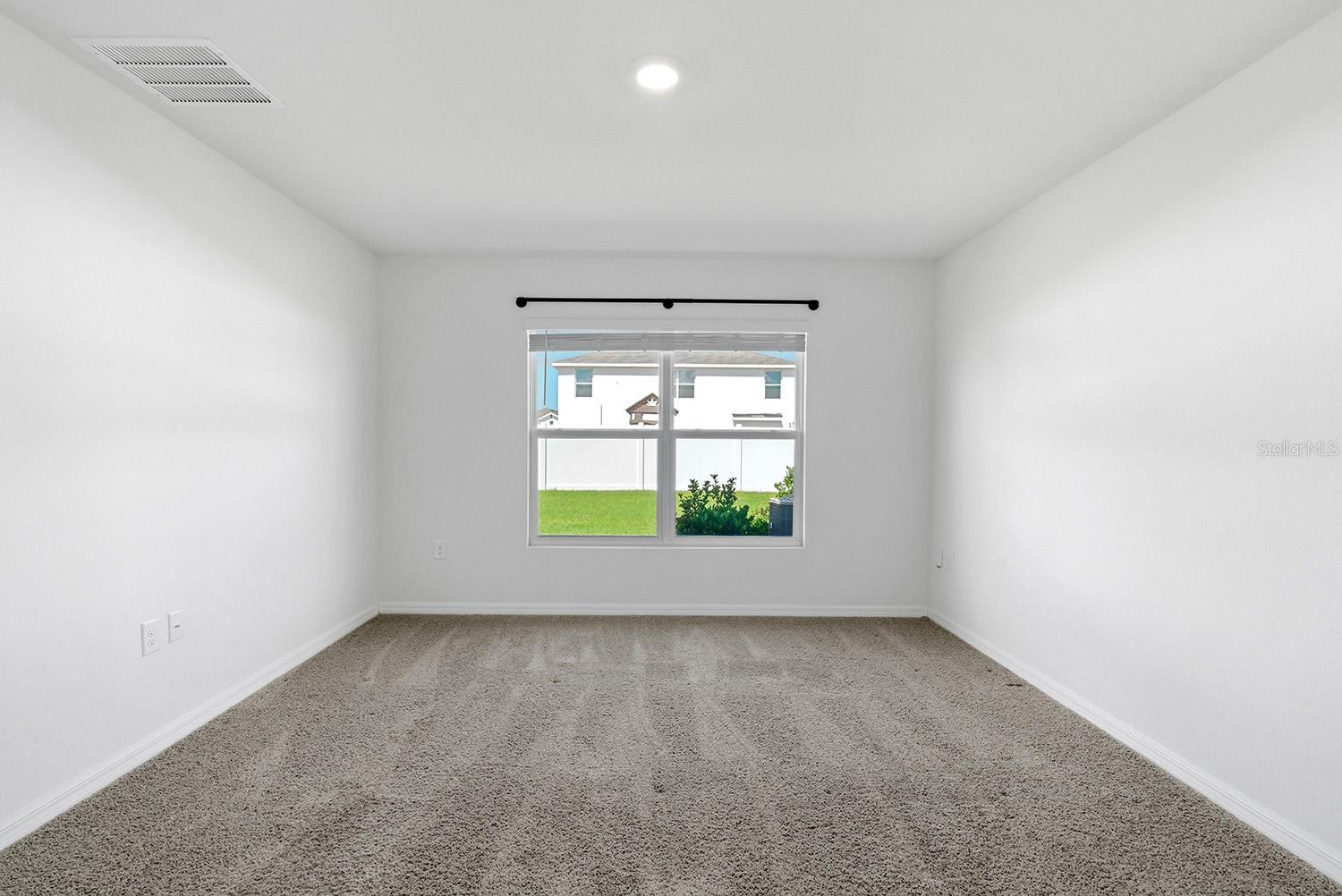BARRINGTON/STERLING HILL - Residential Lease