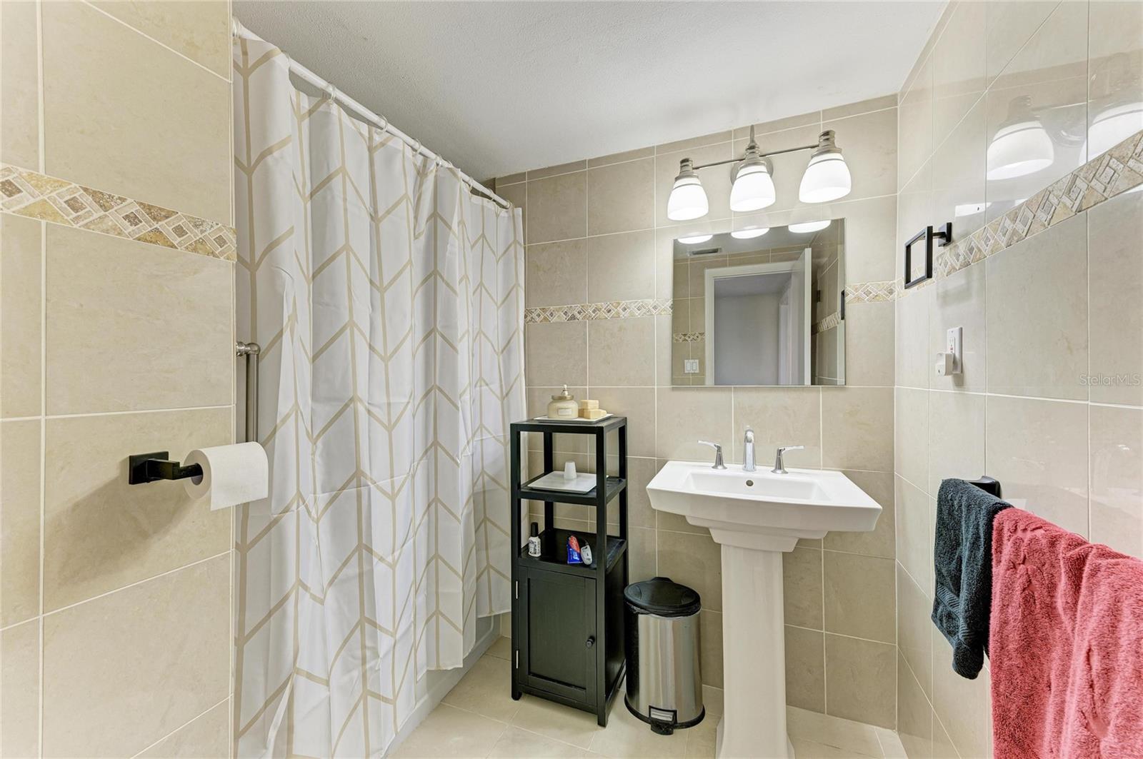 MAGEE PLACE - Residential