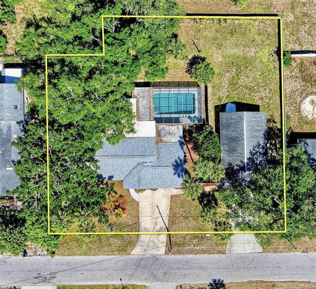 Photo of 5535 25th Street W, Bradenton, FL 34207 (MLS # A4690559)