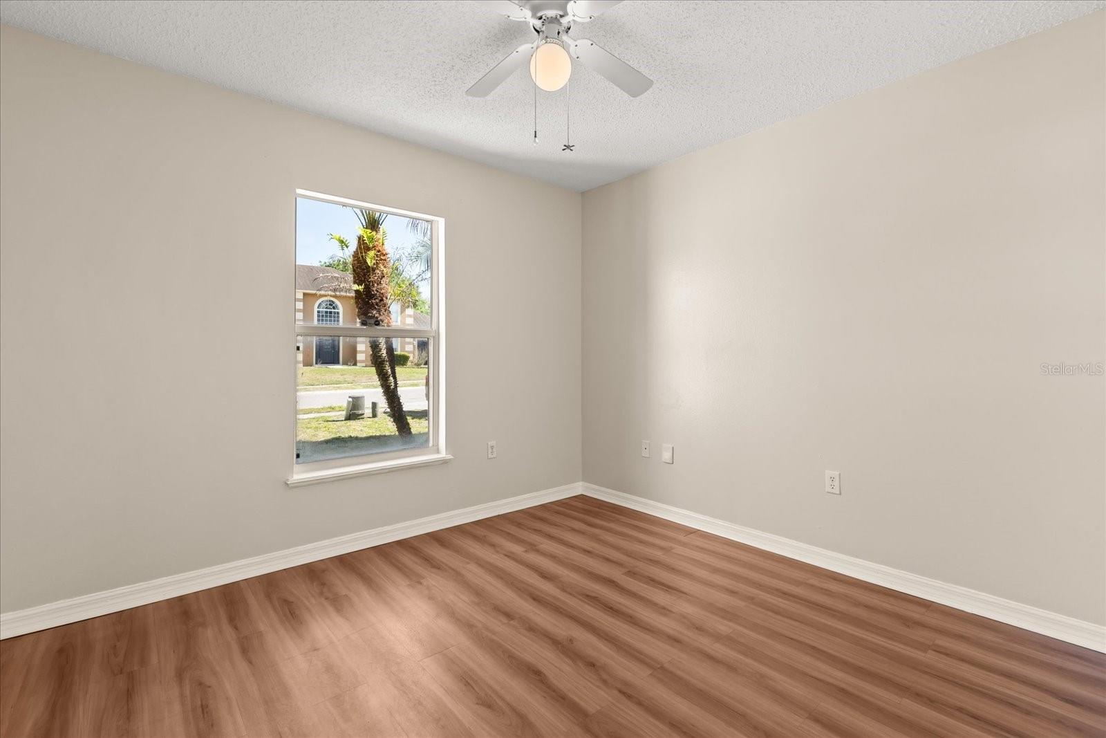 CHAPMAN LAKES - Residential