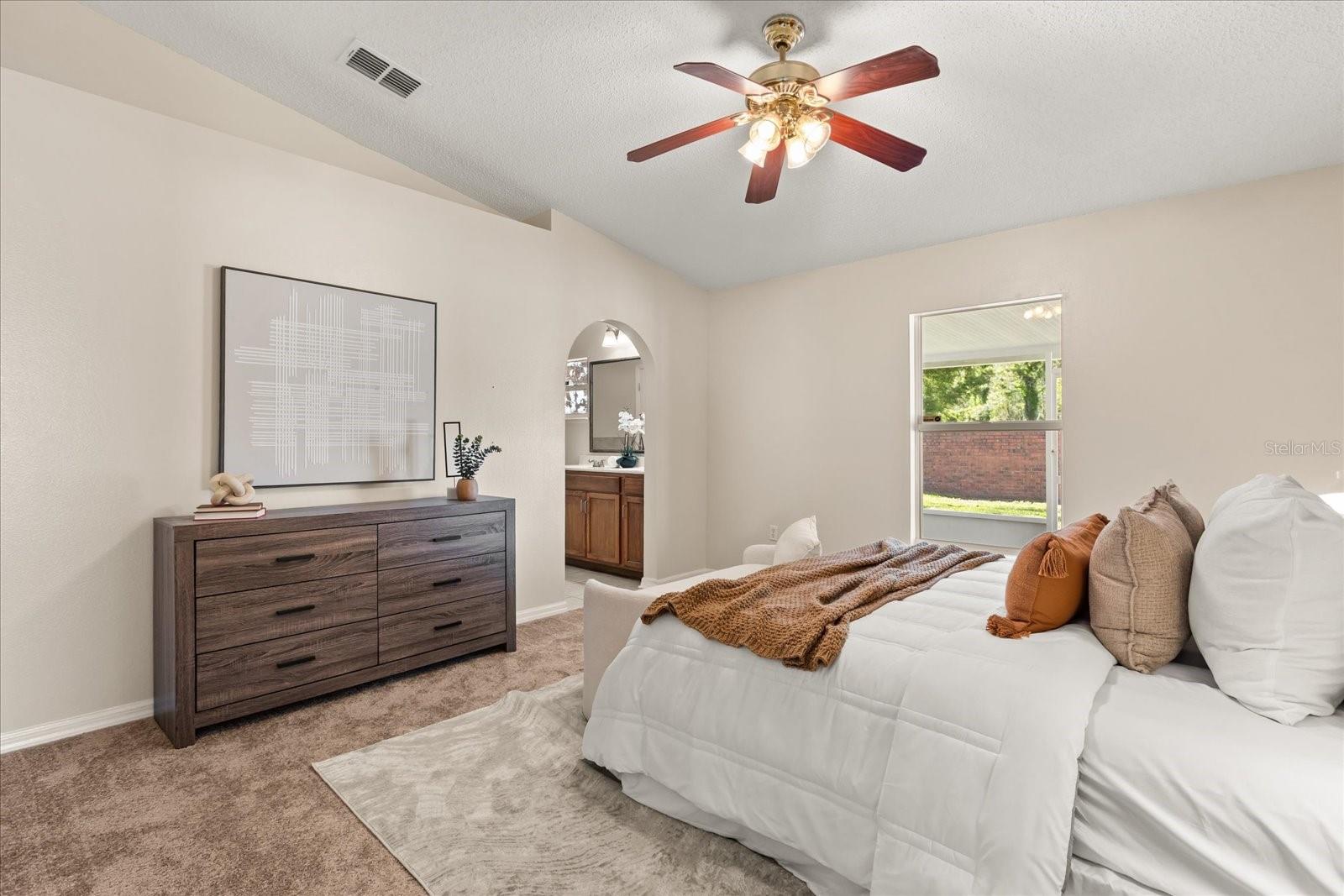 CHAPMAN LAKES - Residential