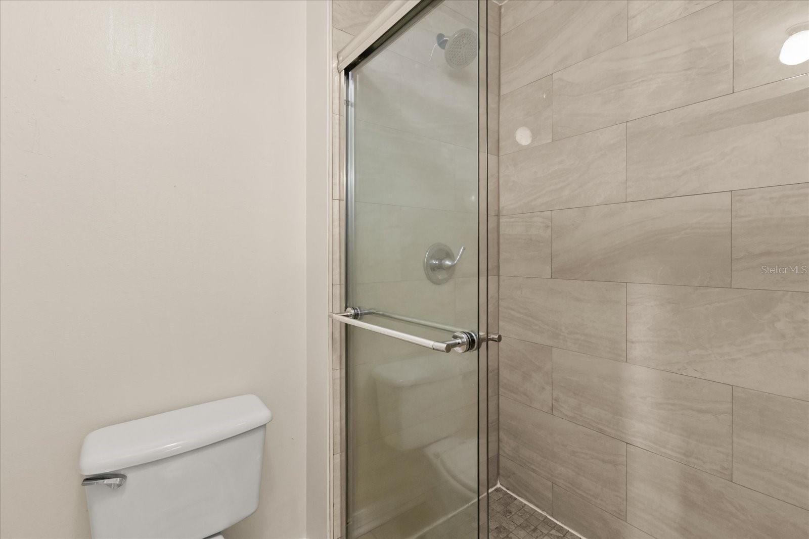 CHAPMAN LAKES - Residential