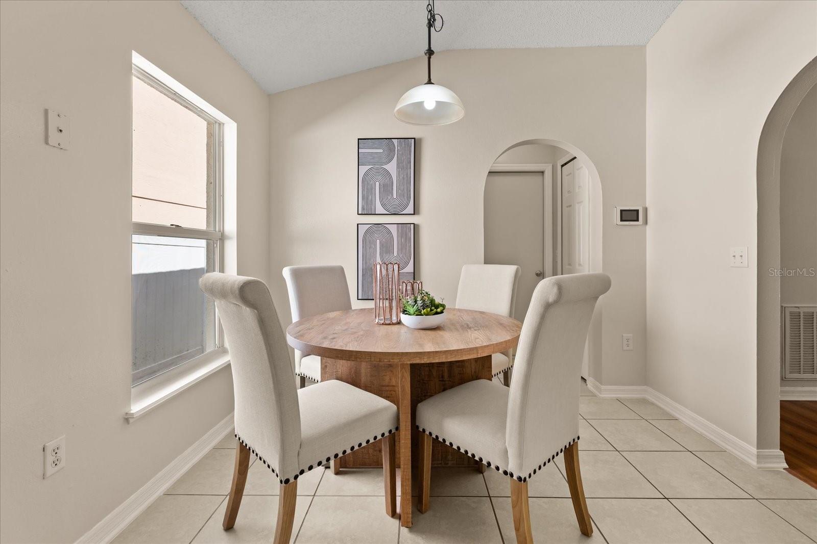 CHAPMAN LAKES - Residential