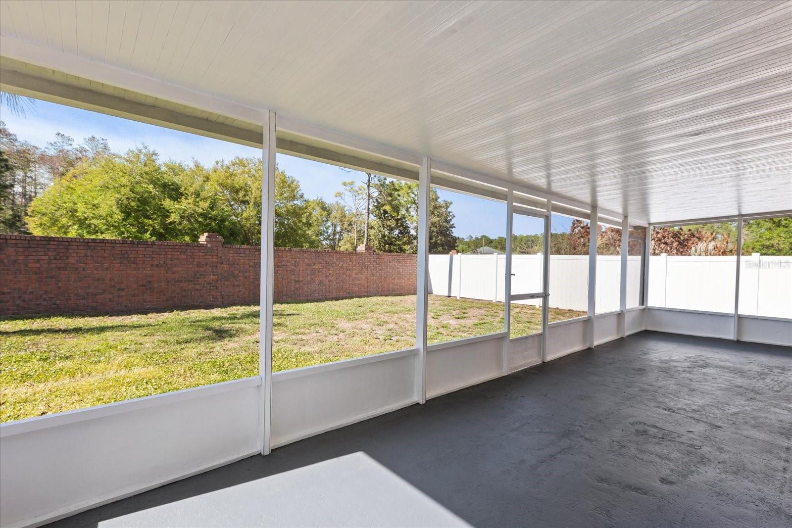 CHAPMAN LAKES - Residential