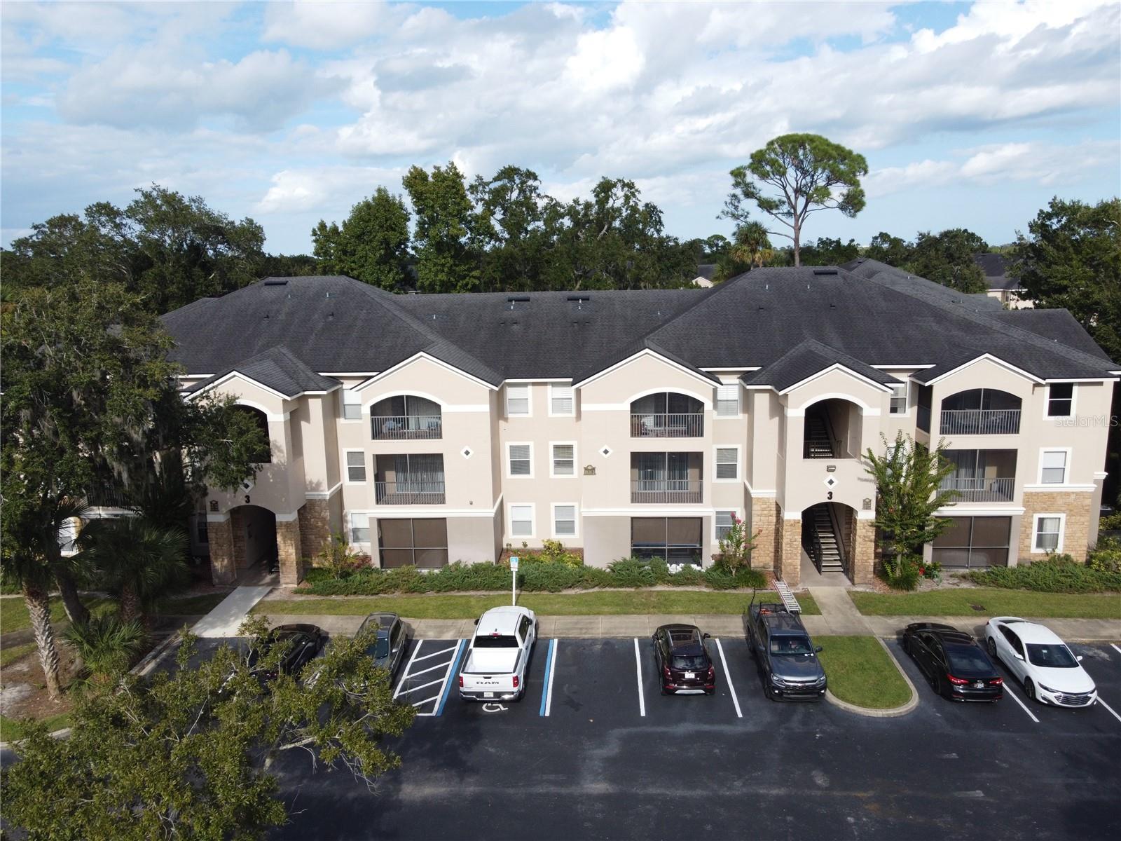 VILLAGGIO ON LAKES - Residential