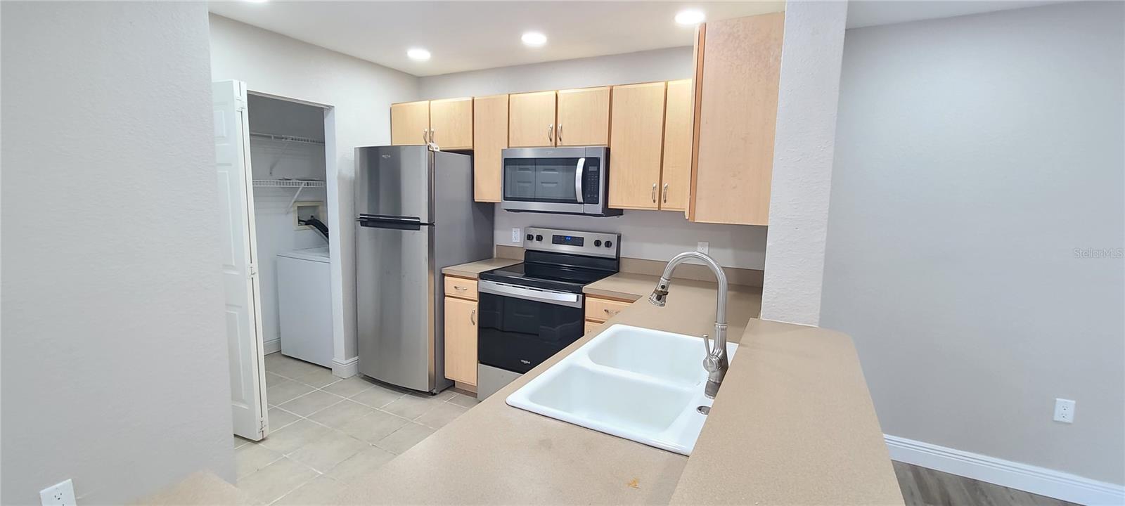 VILLAGGIO ON LAKES - Residential