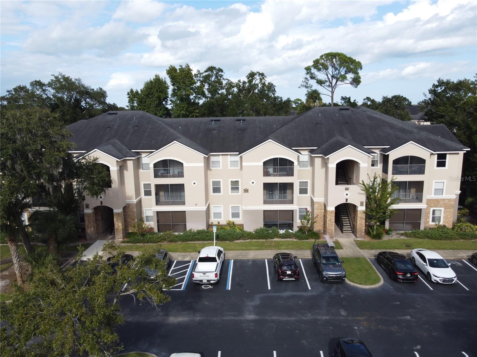 VILLAGGIO ON LAKES - Residential