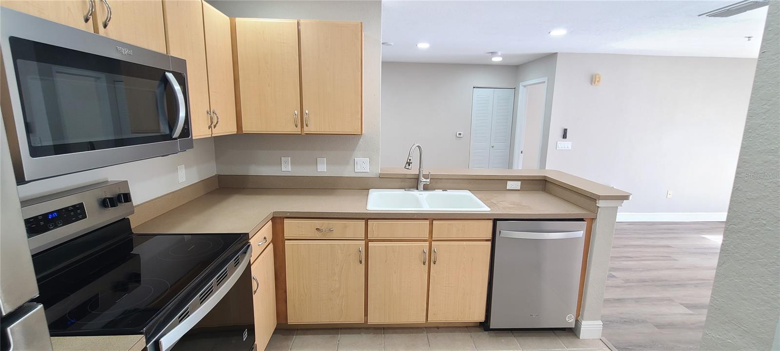 VILLAGGIO ON LAKES - Residential