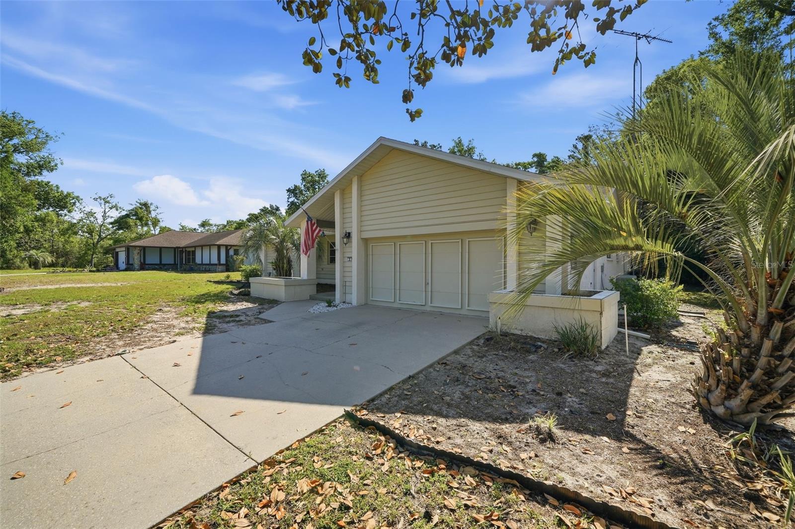 4 BLAIR COURT
