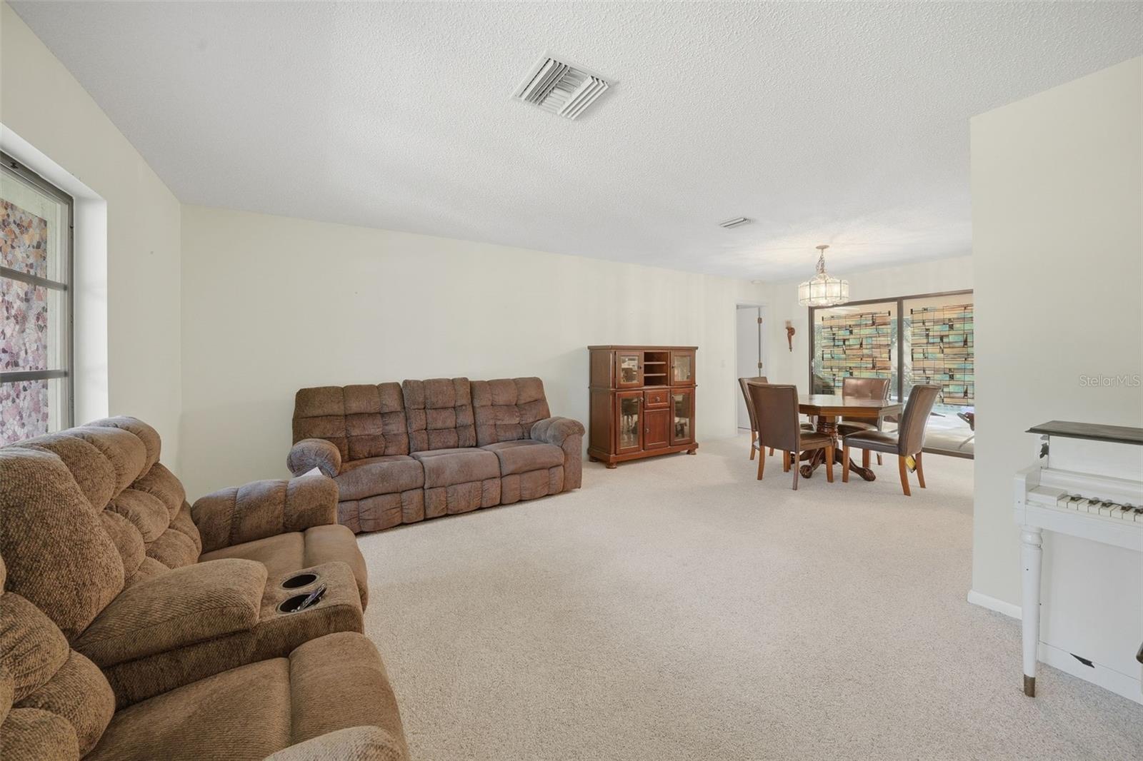 4 BLAIR COURT