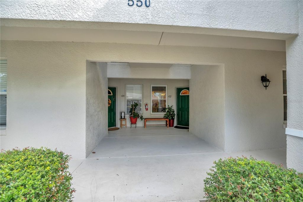 Photo of 550 Cranes Way #122, Altamonte Springs, FL 32701 (MLS # O6353676)