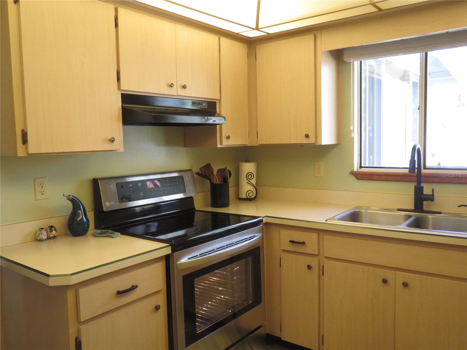 PALM CAY - Residential