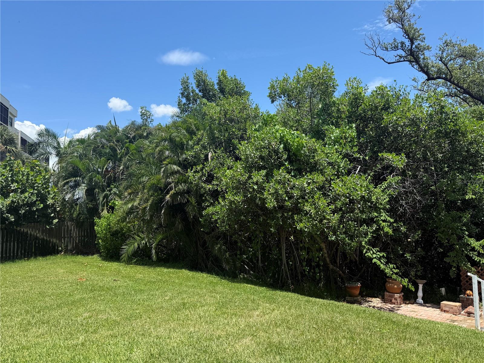 BELLE VISTA BEACH 1ST ADD - Residential