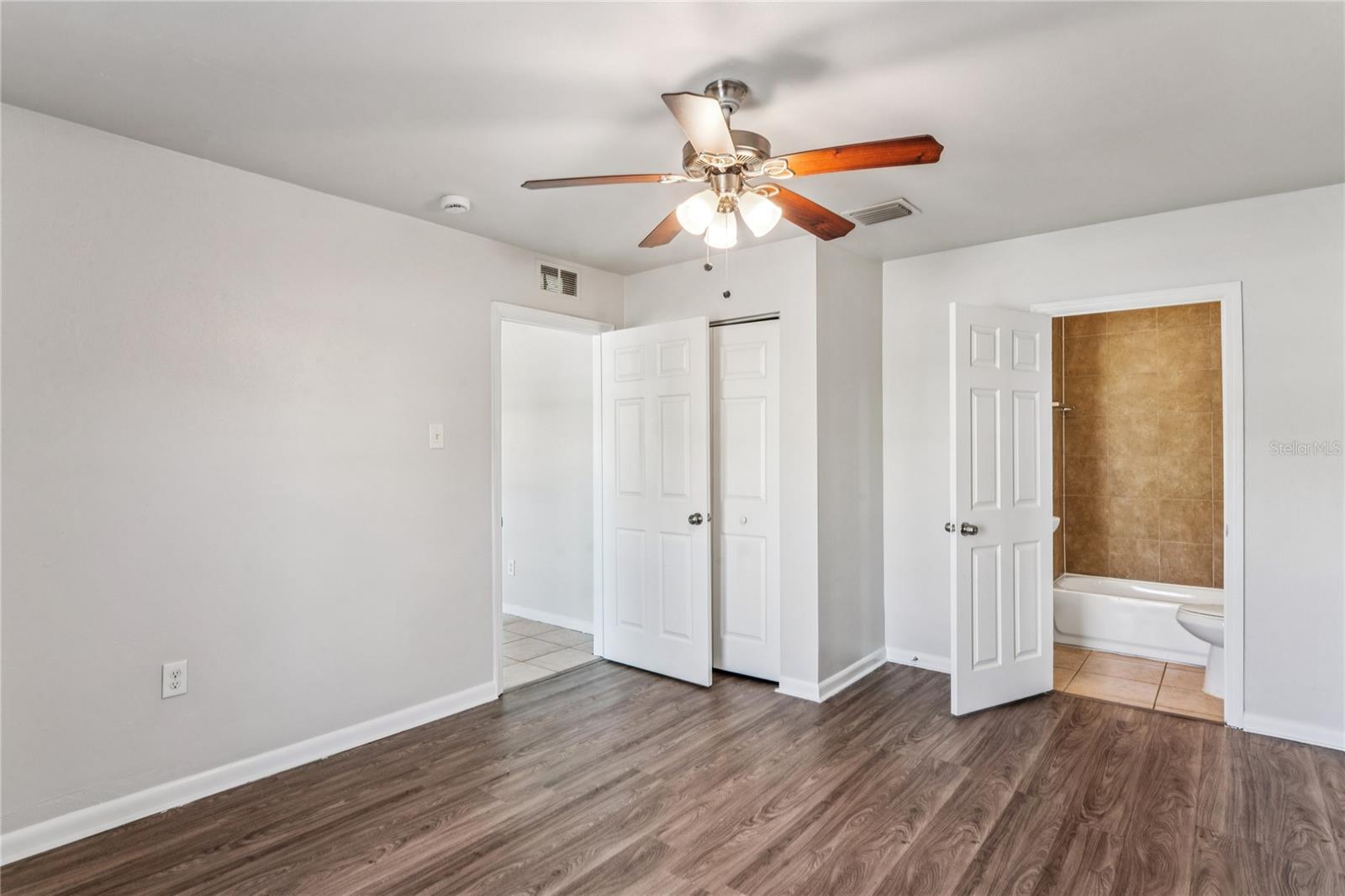 BRENTWOOD ESTATES - Residential