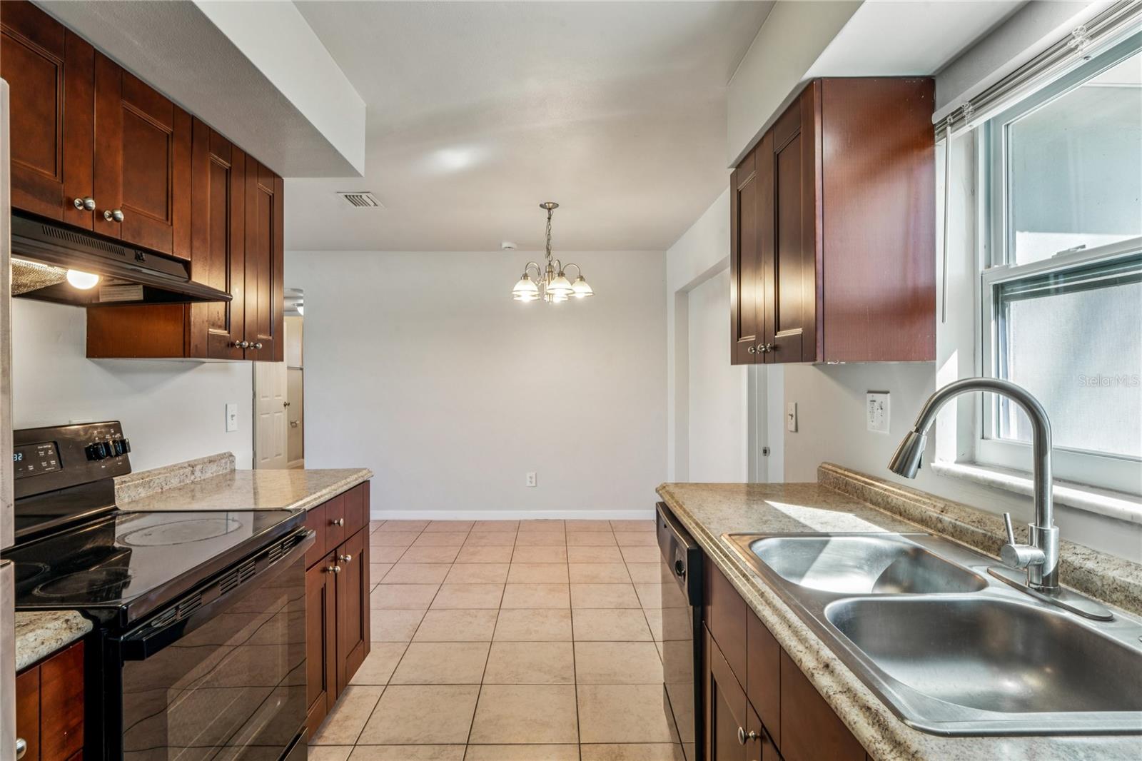 BRENTWOOD ESTATES - Residential