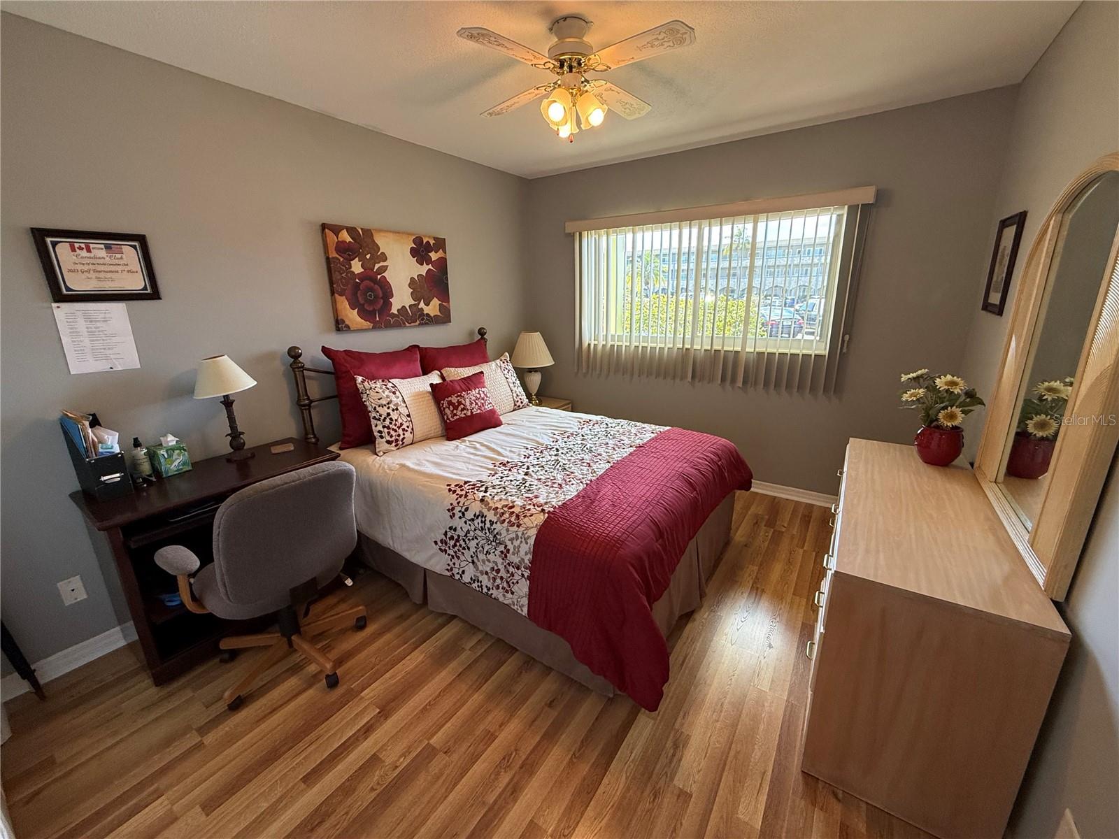 ON TOP OF THE WORLD - Residential