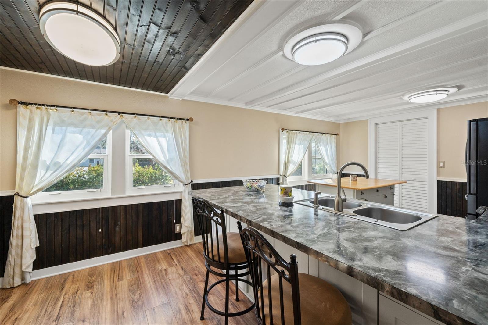 WEEKI WACHEE GARDENS - Residential