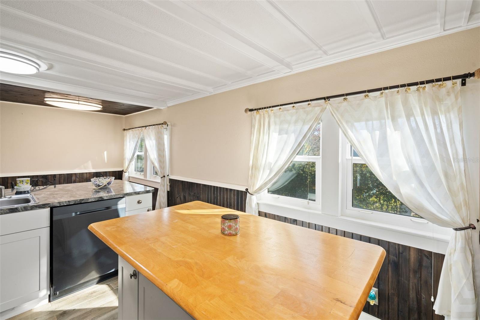 WEEKI WACHEE GARDENS - Residential