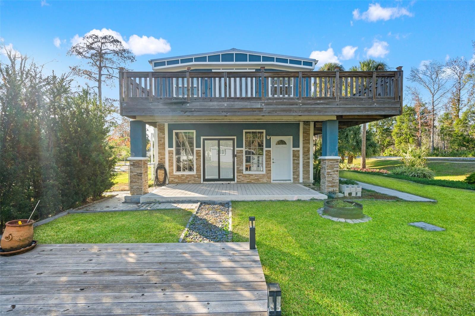 WEEKI WACHEE GARDENS - Residential